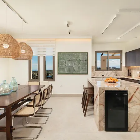 Minimalist Mediterranean Blue Key With Sea View & Infinity Heated Pool Agia Pelagia (Crete)